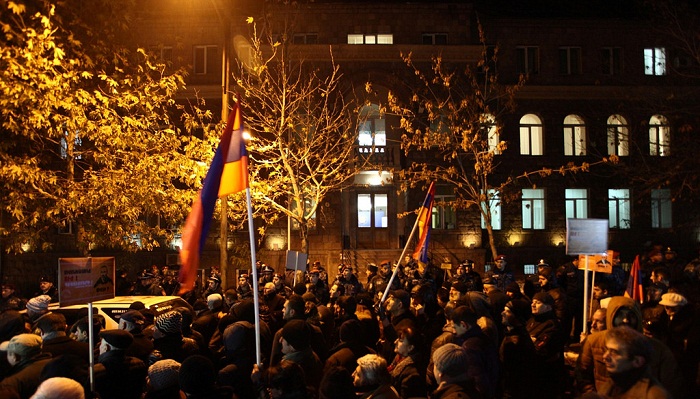 Anti-referendum demonstration in Yerevan 